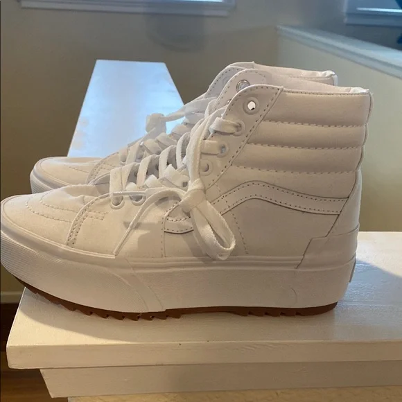 Vans Women's White Platform High-Tops - Picture 5 of 7